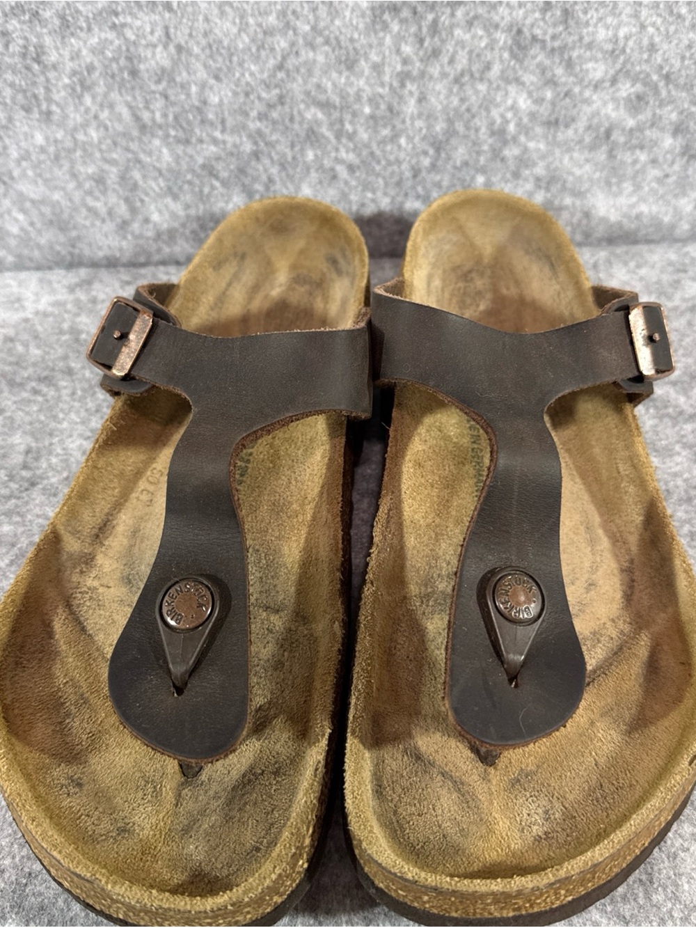 Birkenstock Gizeh Sandals - Womens 39 - Brown Summer Comfort Wide Buckle Leather - Picture 10 of 10